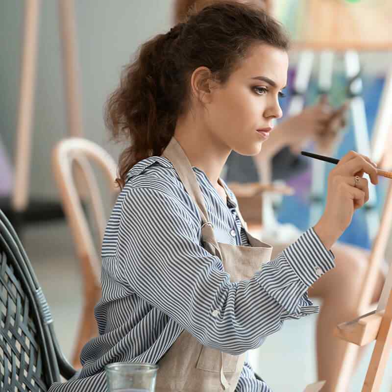 https://spotlightmakerstudios.com/wp-content/uploads/2019/03/courses_01.jpg